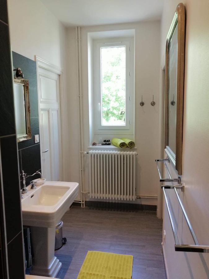 Chambres D'Hotes De Luxe Cote Parc-Cote Jardin Avec Parking Prive Gratuit Nevers Exteriör bild