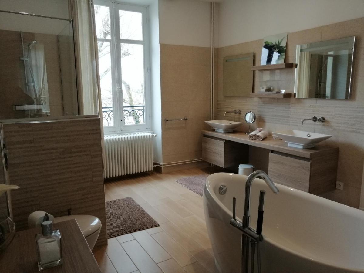Chambres D'Hotes De Luxe Cote Parc-Cote Jardin Avec Parking Prive Gratuit Nevers Exteriör bild